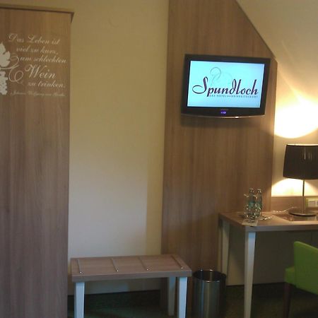 Spundloch- Das Hotel & Weinrestaurant Veitshöchheim Eksteriør billede