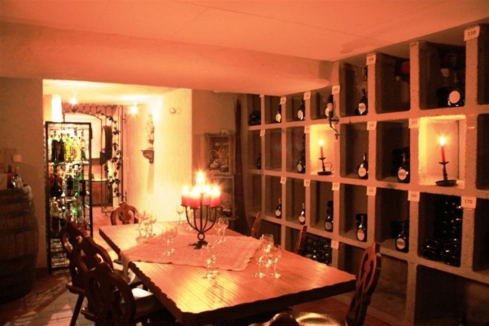 Spundloch- Das Hotel & Weinrestaurant Veitshöchheim Eksteriør billede